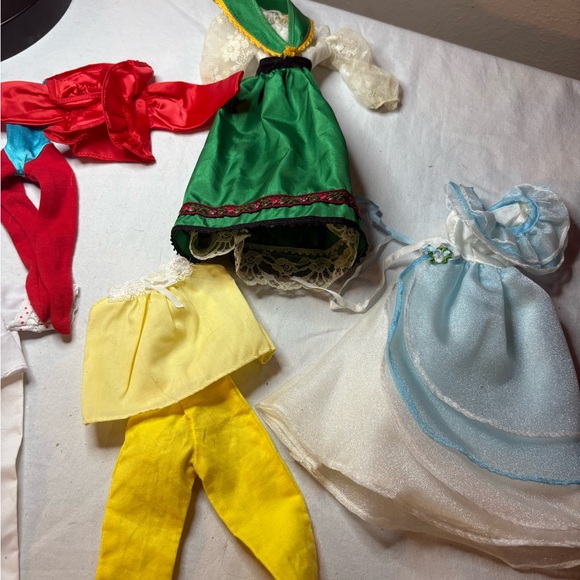 Lots of Super Cute Barbie or any that size Doll outfits In lovely condition - Picture 1 of 12